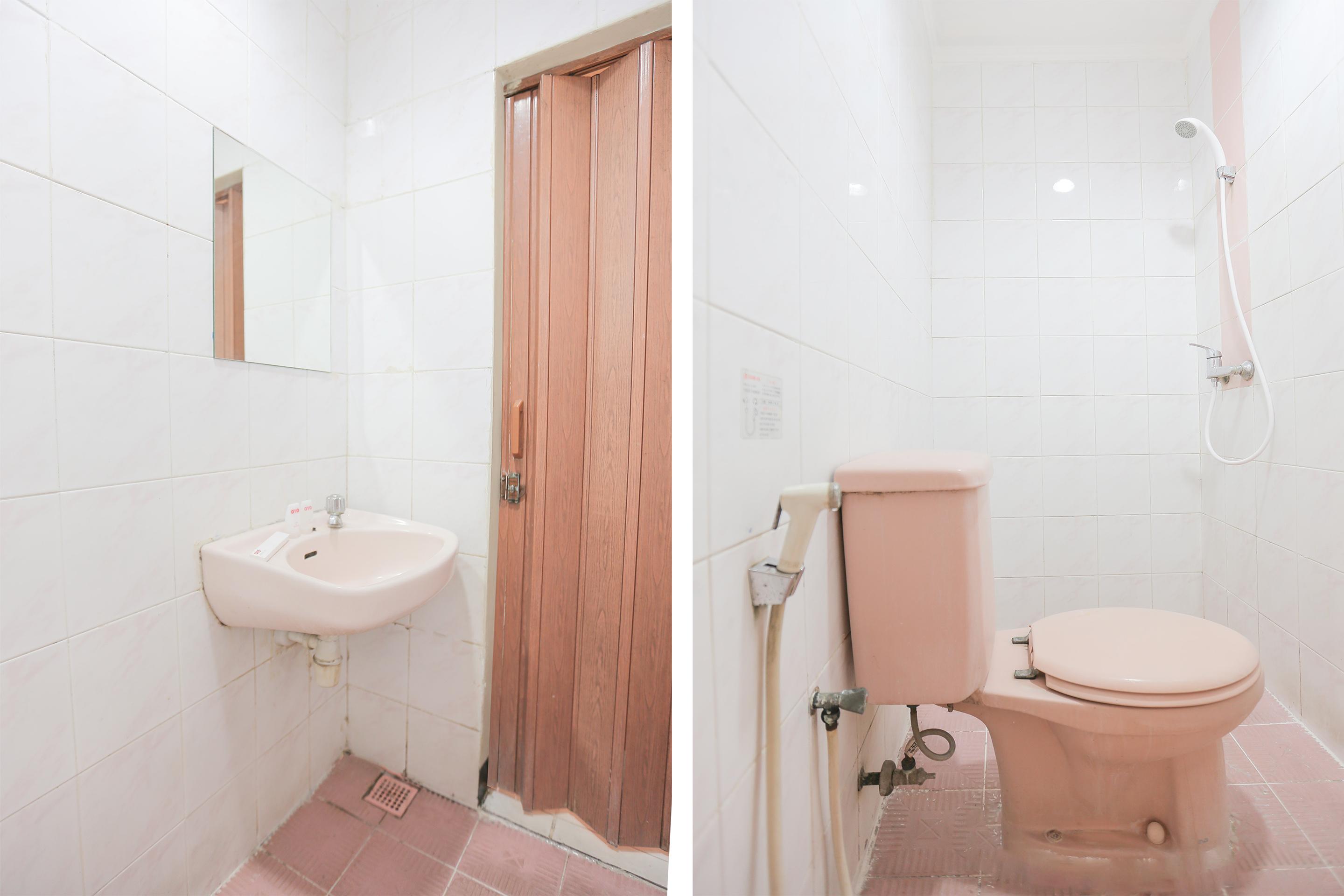 Oyo 117 Blueberry Homestay Jakarta Exteriör bild