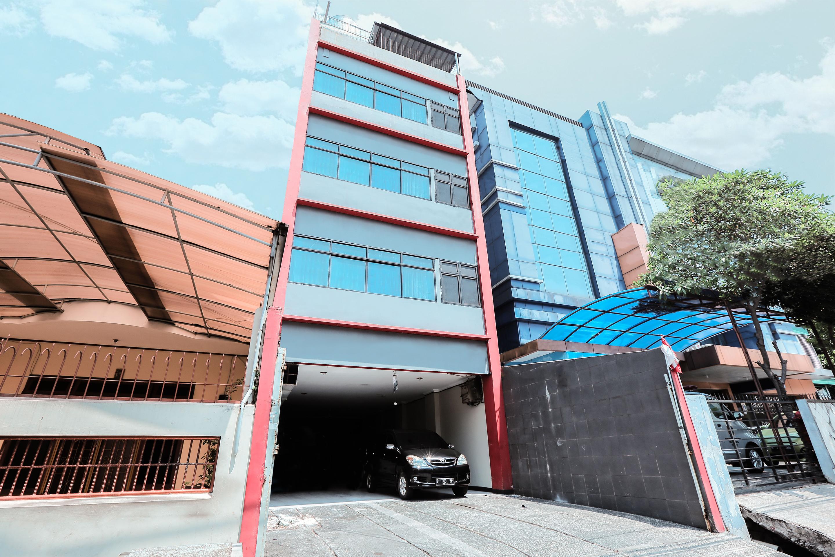 Oyo 117 Blueberry Homestay Jakarta Exteriör bild