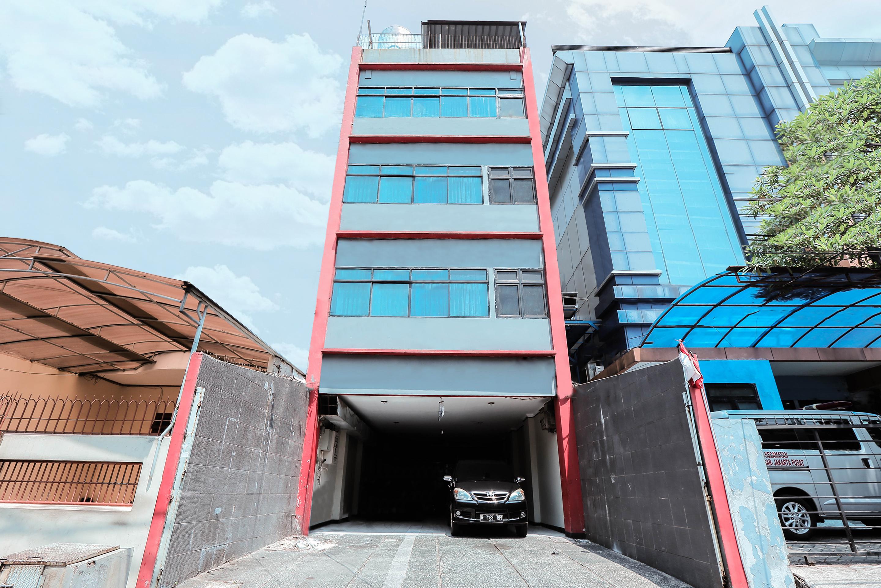 Oyo 117 Blueberry Homestay Jakarta Exteriör bild