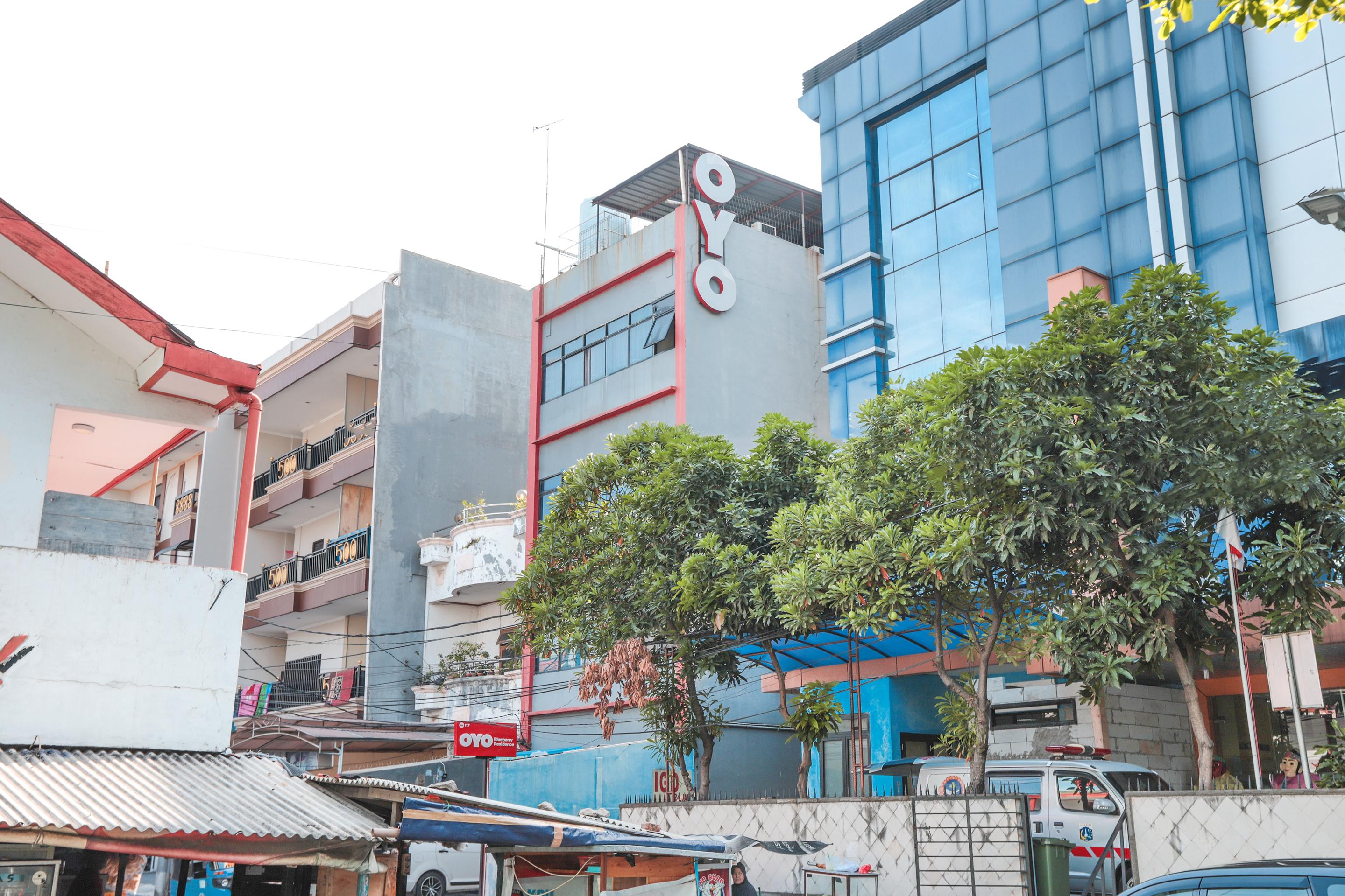 Oyo 117 Blueberry Homestay Jakarta Exteriör bild