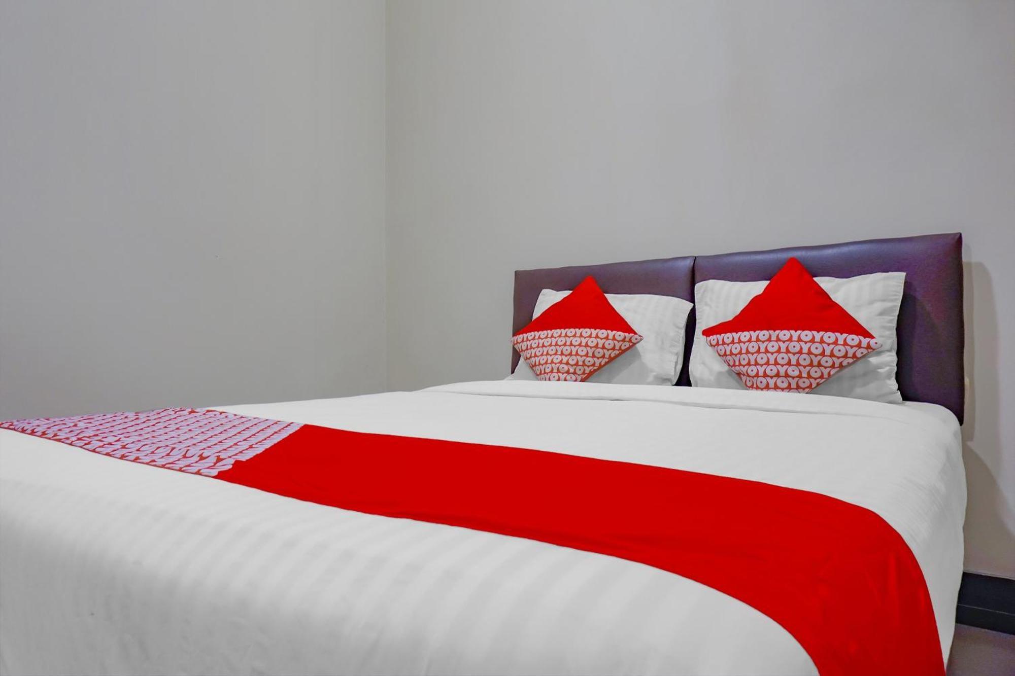 Oyo 117 Blueberry Homestay Jakarta Exteriör bild