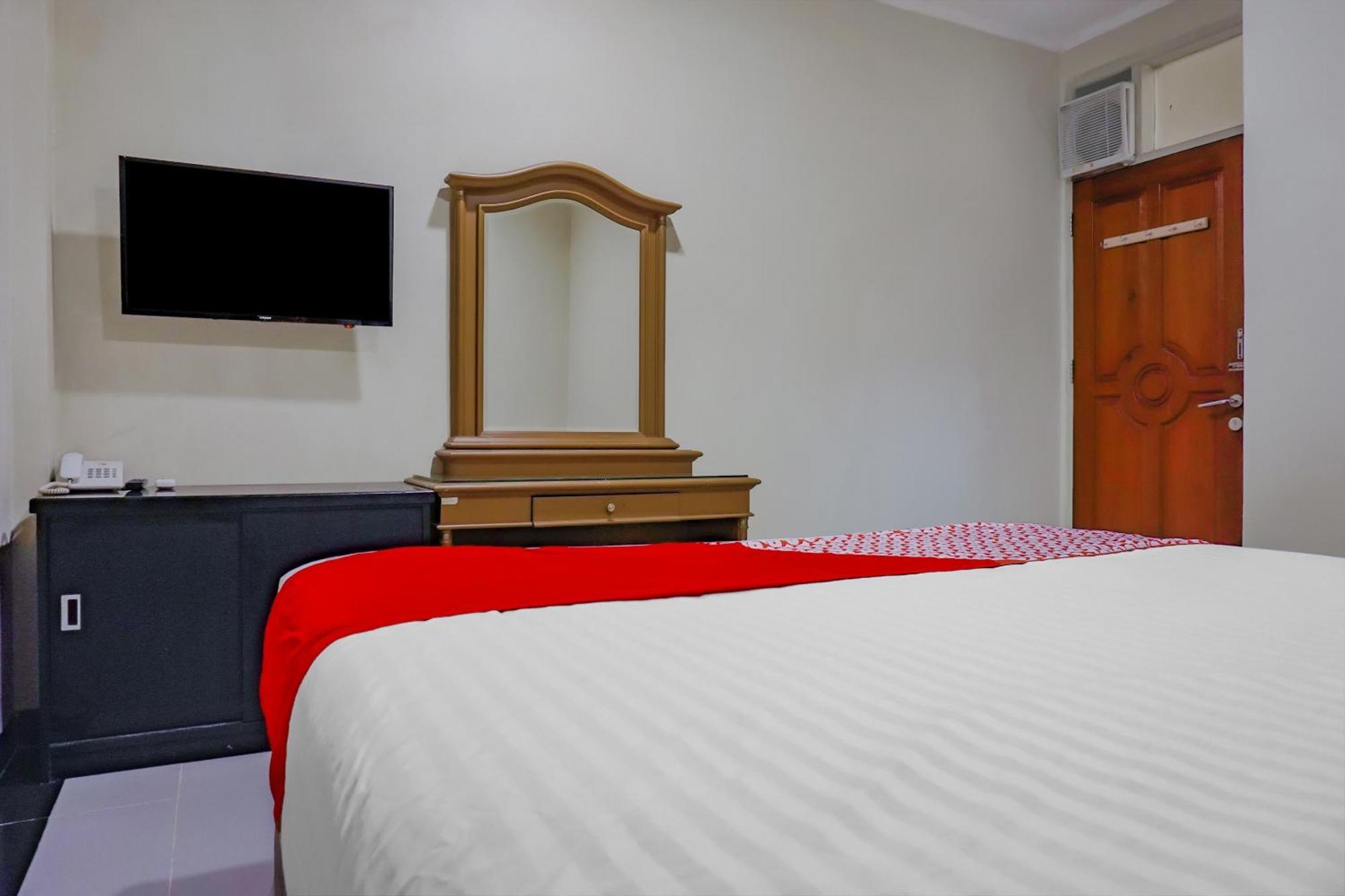 Oyo 117 Blueberry Homestay Jakarta Exteriör bild