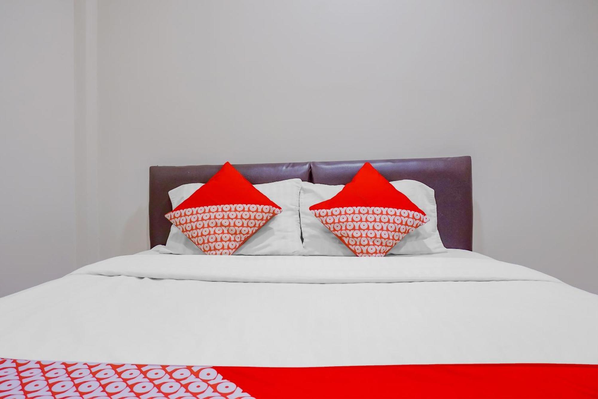 Oyo 117 Blueberry Homestay Jakarta Exteriör bild