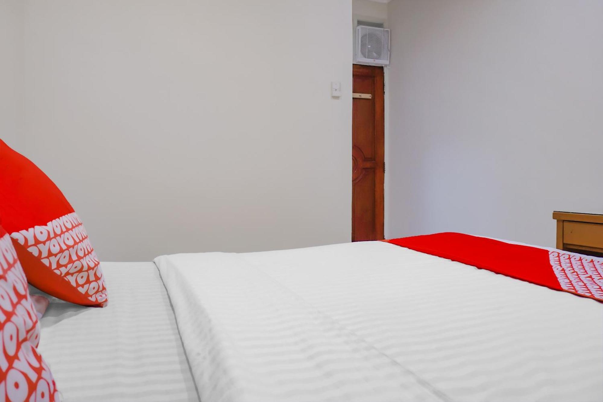 Oyo 117 Blueberry Homestay Jakarta Exteriör bild